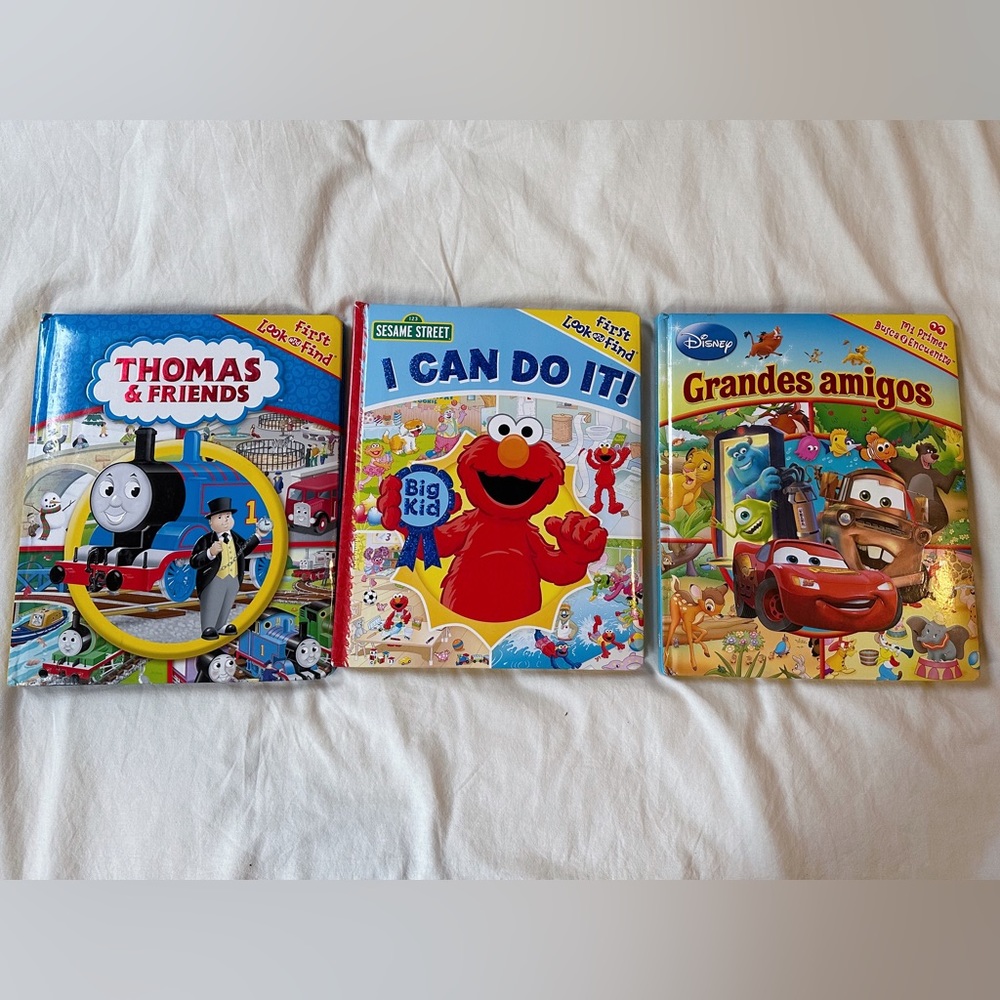 First look and find books bundle